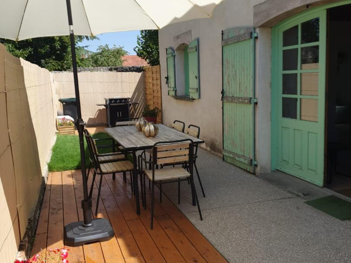 Gîte rénové à Charroux, piscine 4x8m et terrasse - Photo 20