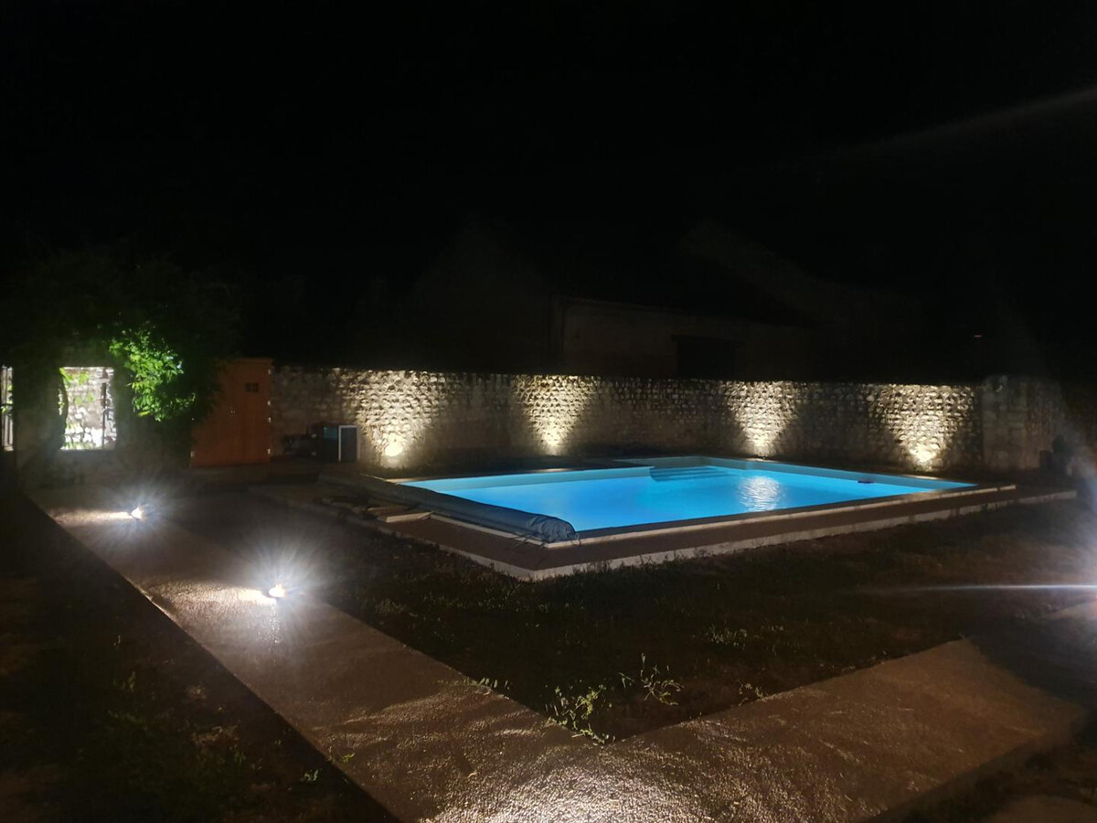 Gîte rénové à Charroux, piscine 4x8m et terrasse - Photo 26