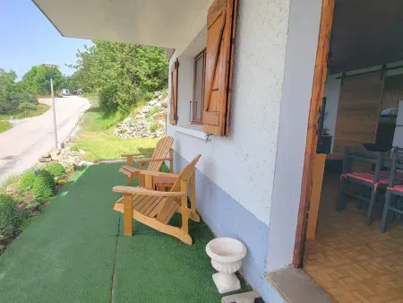 Appartement RDC Chalet, terrasse sud, Saint-Michel-de-Chaillol : photo 9