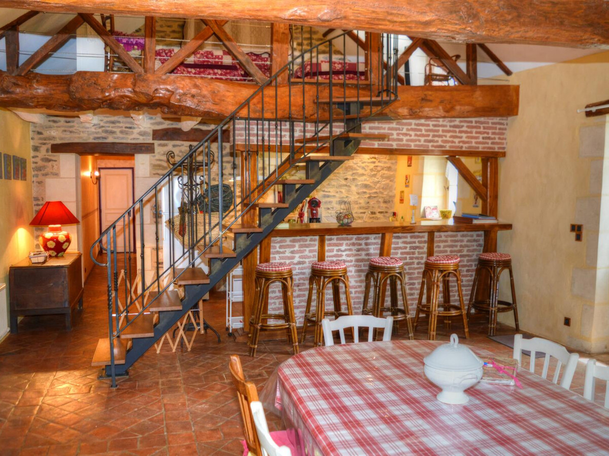 Gîte 17e siècle avec piscine couverte à Draché - Photo 8