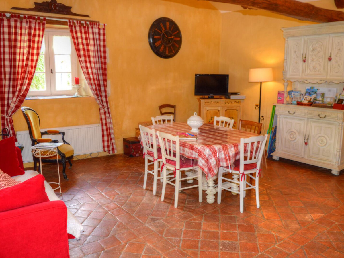 Gîte 17e siècle avec piscine couverte à Draché - Photo 9