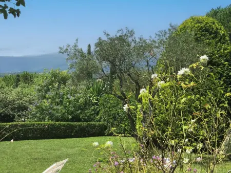 Villa avec piscine privée et jardin de 1400 m² à Valbonne : photo 11