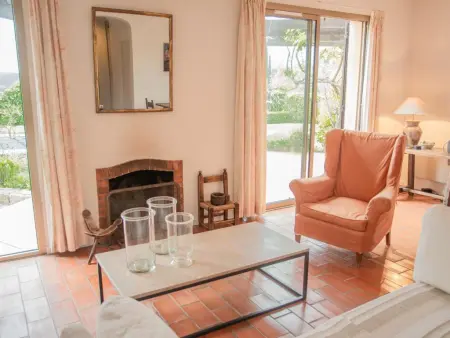 Villa avec piscine privée et jardin de 1400 m² à Valbonne : photo 22