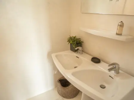 Villa avec piscine privée et jardin de 1400 m² à Valbonne : photo 30