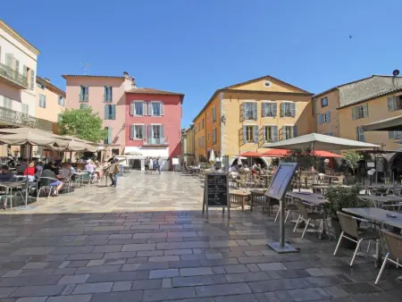 Villa avec piscine privée et jardin de 1400 m² à Valbonne : photo 46