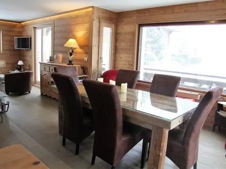 Chalet 8 pers. La Clusaz, accès direct pistes, cheminée : photo 2