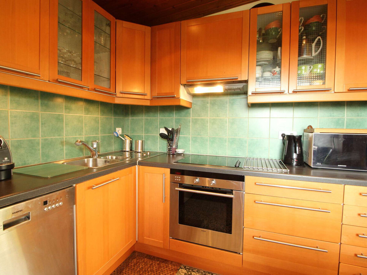 Chalet 5 ch, 11 pers, terrasse sud aux Carroz - Photo 4