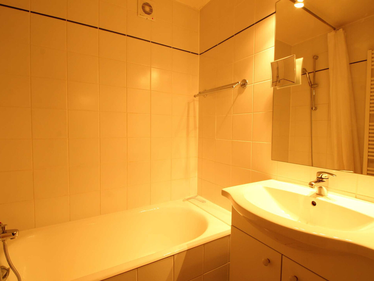 Chalet 5 ch, 11 pers, terrasse sud aux Carroz - Photo 10