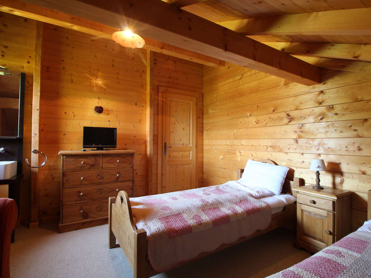 Chalet 10 pers, 5 chambres – Arâches-la-Frasse - Photo 10