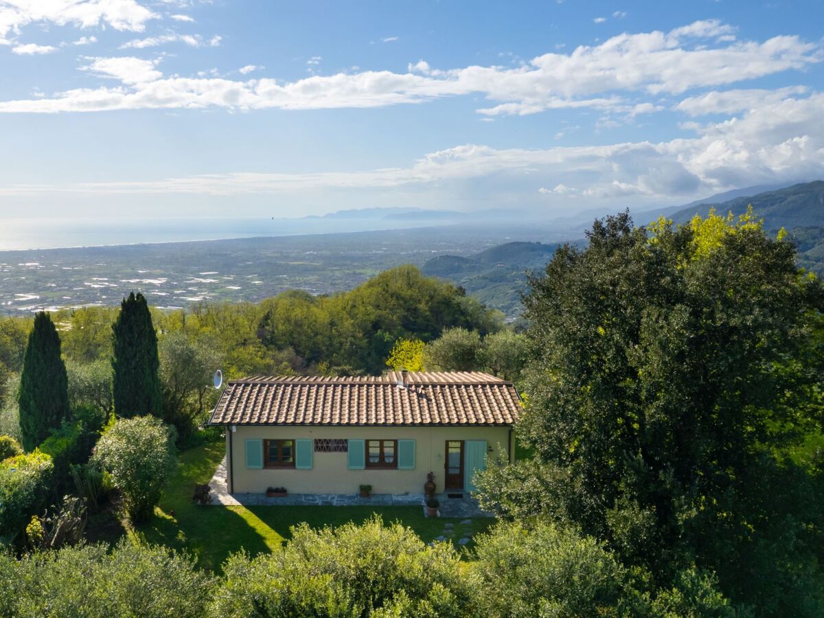 Villa Monica à Camaiore avec piscine et jardin - Photo 2