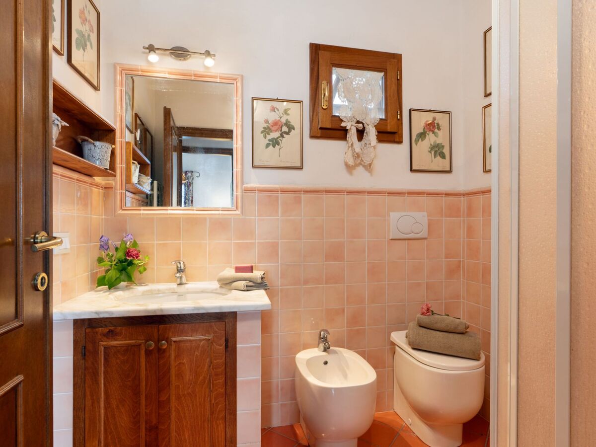 Villa Monica à Camaiore avec piscine et jardin - Photo 17