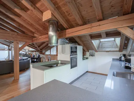 Superbe chalet 4 étoiles 8 pers, proche pistes, Wi-Fi, parking - Photo 2