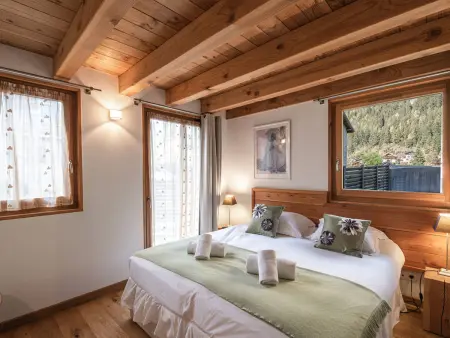 Superbe chalet 4 étoiles 8 pers, proche pistes, Wi-Fi, parking - Photo 14