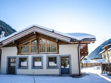 Superbe chalet 4 étoiles 8 pers, proche pistes, Wi-Fi, parking - Photo 17