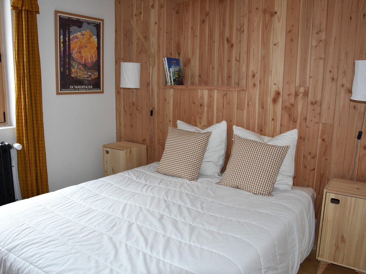 Chalet 6 pièces ensoleillé, poêle à bois, balcon sud - Photo 4