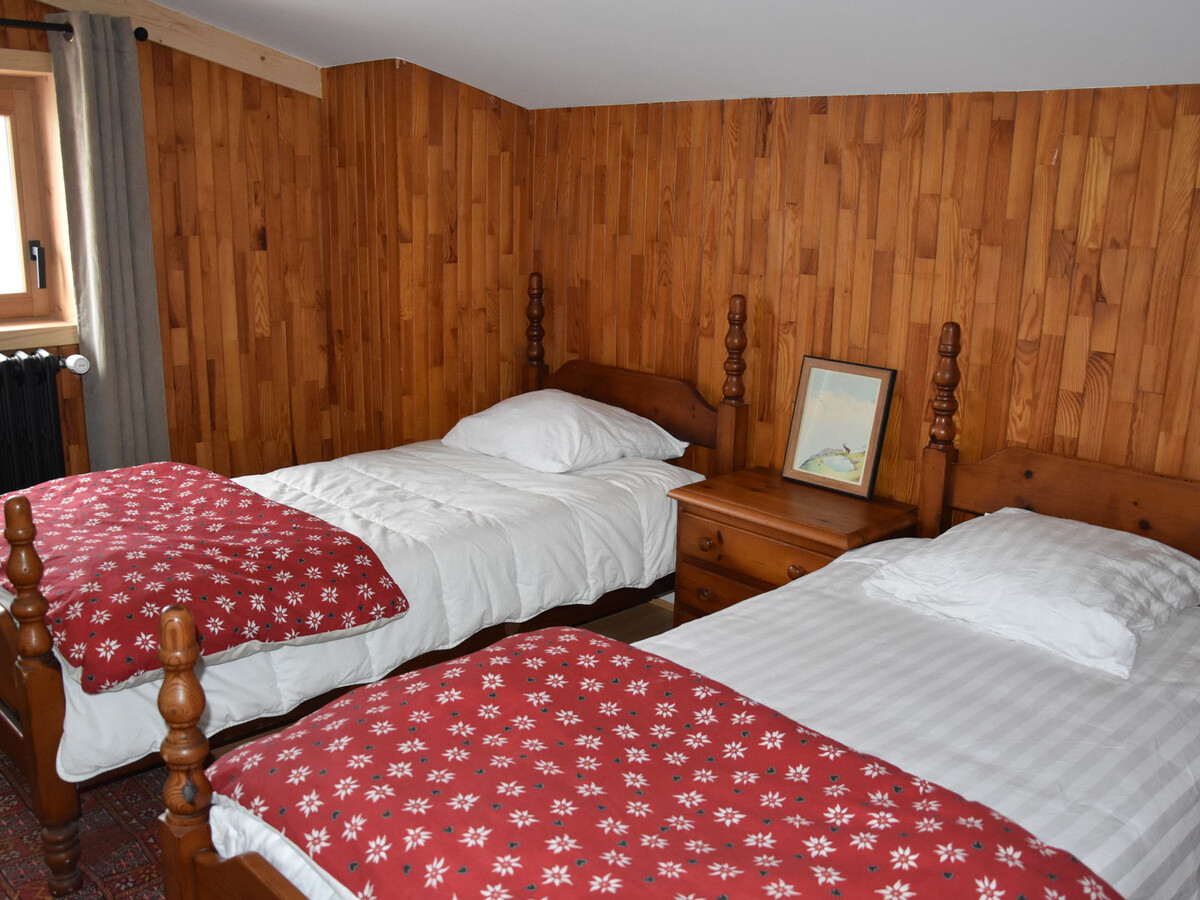 Chalet 6 pièces ensoleillé, poêle à bois, balcon sud - Photo 7