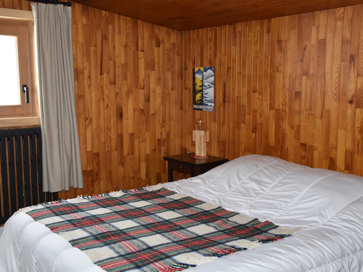 Chalet 6 pièces ensoleillé, poêle à bois, balcon sud - Photo 9