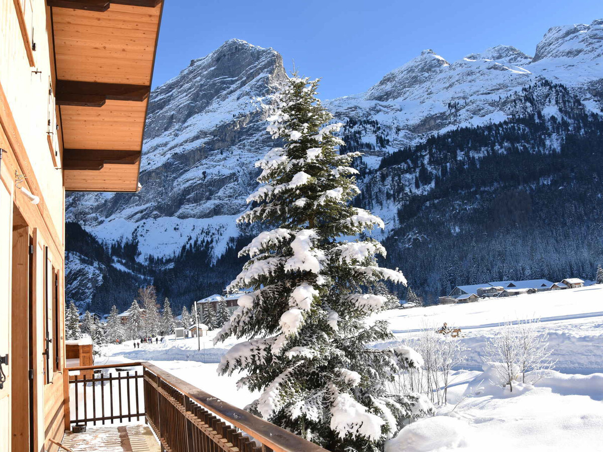Chalet 6 pièces ensoleillé, poêle à bois, balcon sud - Photo 13