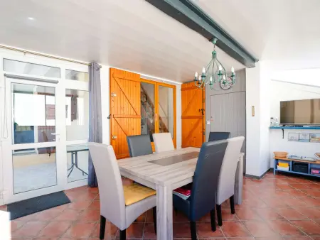 Pavillon confortable à Narbonne-Plage avec piscine et parking privés - Photo 7