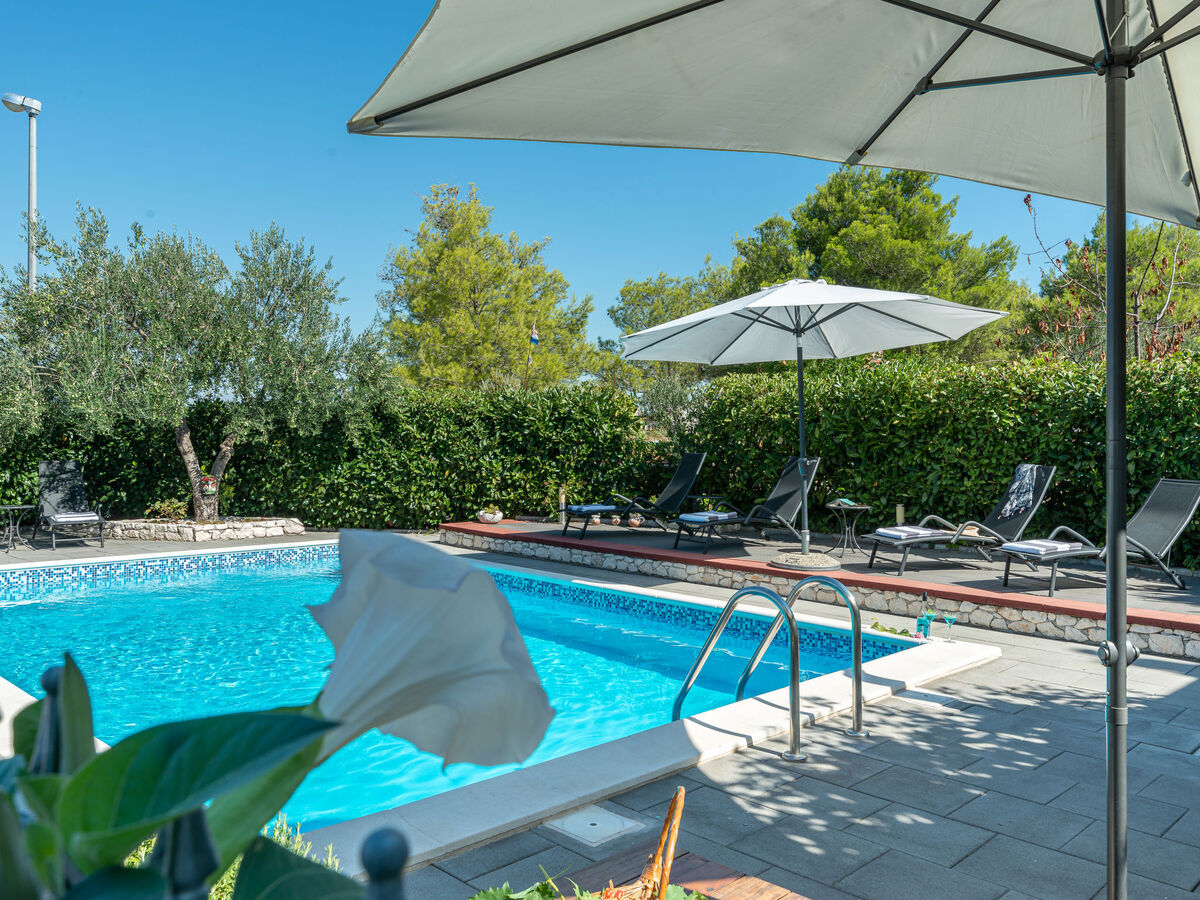 Maison Otavia avec piscine privée à Bilice - Photo 2