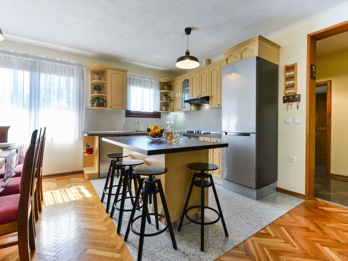 Maison Otavia avec piscine privée à Bilice - Photo 11