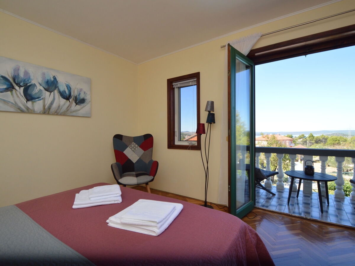 Maison Otavia avec piscine privée à Bilice - Photo 15
