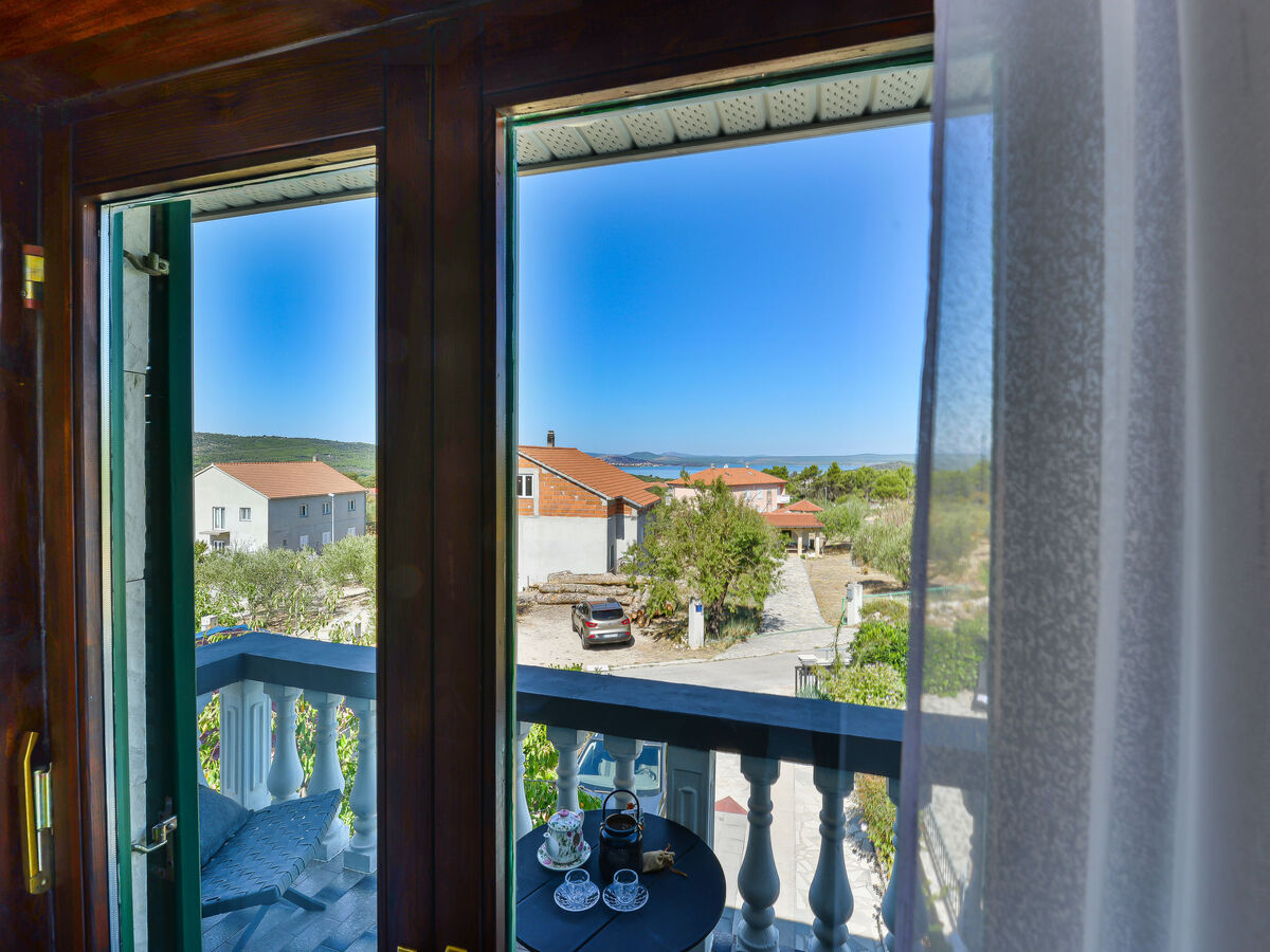 Maison Otavia avec piscine privée à Bilice - Photo 16