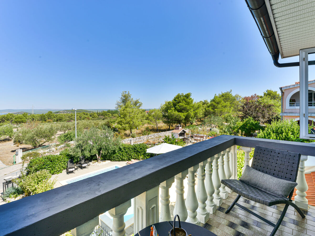 Maison Otavia avec piscine privée à Bilice - Photo 17