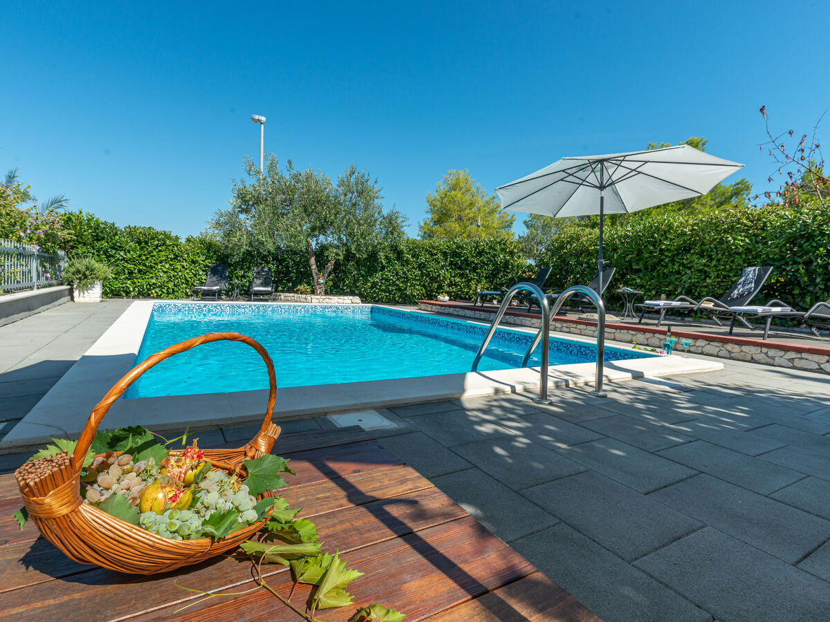 Maison Otavia avec piscine privée à Bilice - Photo 27
