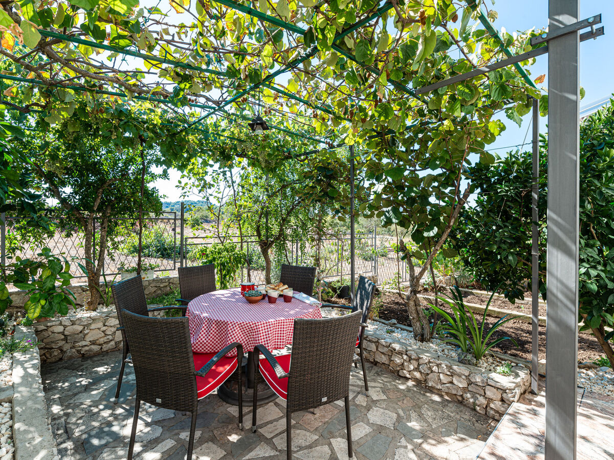 Maison Otavia avec piscine privée à Bilice - Photo 29
