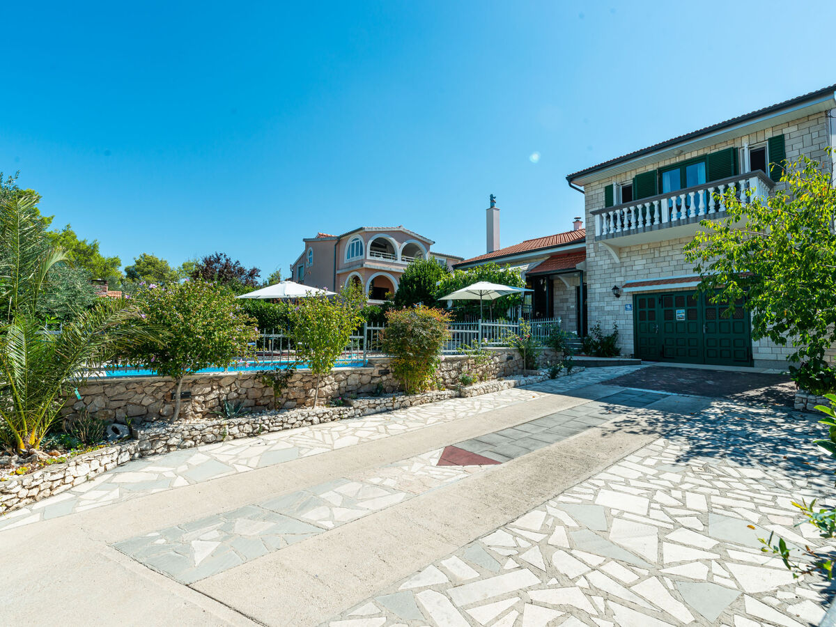 Maison Otavia avec piscine privée à Bilice - Photo 32
