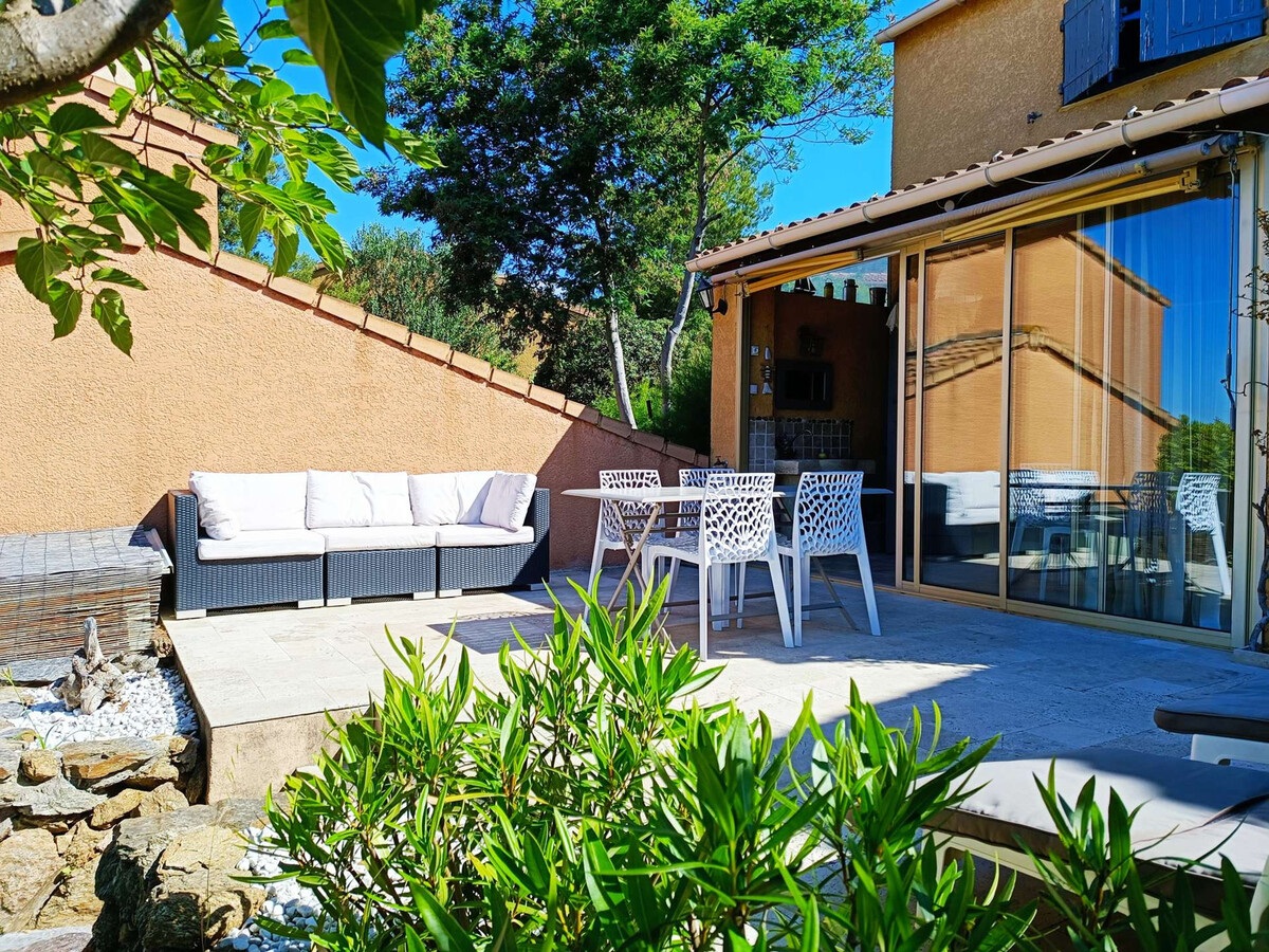Maison duplex 3 chambres - Terrasse 200m² au Lavandou - Photo 11