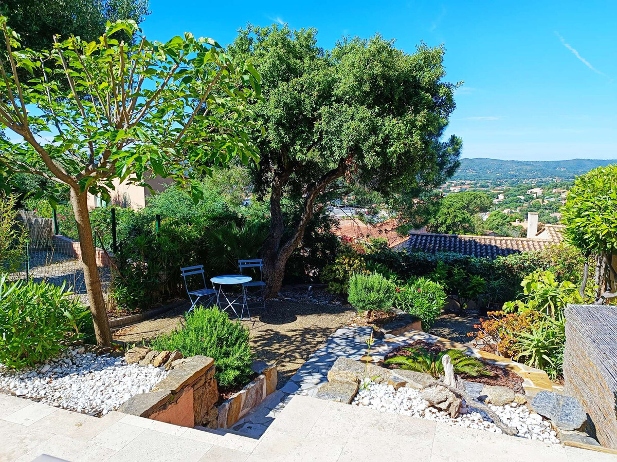 Maison duplex 3 chambres - Terrasse 200m² au Lavandou - Photo 12