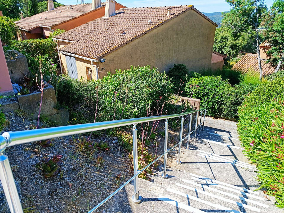 Maison duplex 3 chambres - Terrasse 200m² au Lavandou - Photo 20
