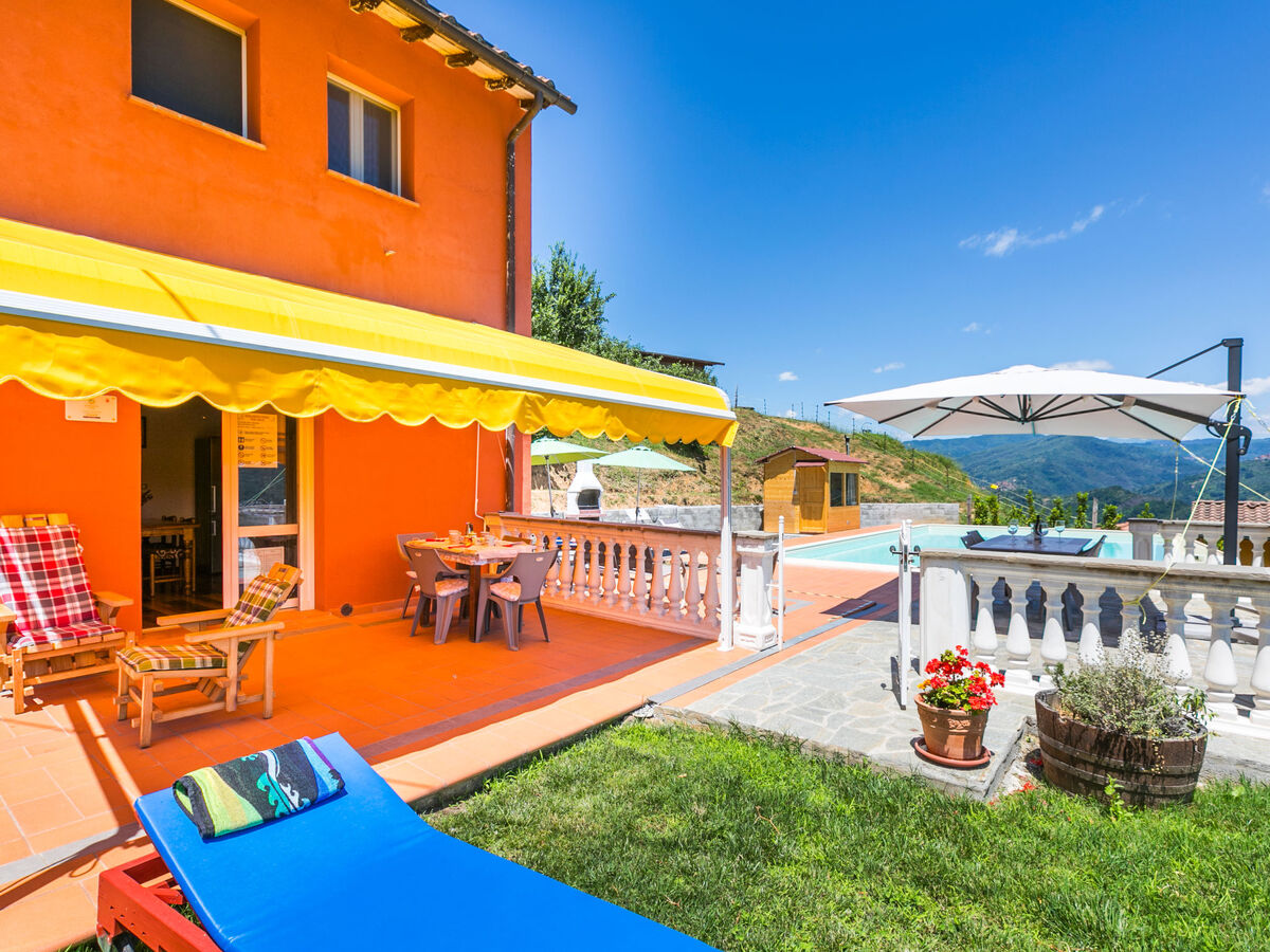 Red House – Gîte 4 pers. avec piscine à Pescia - Photo 1