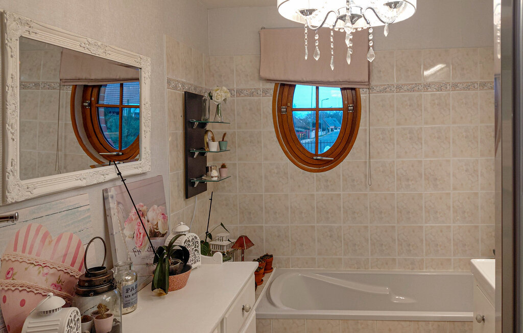 Maison 200 m² vue forêt, piscine privée à Salbris - Photo 7