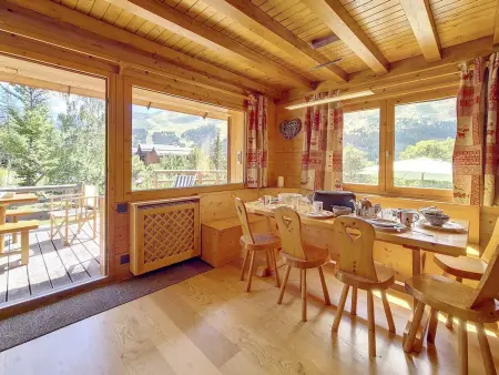 Chalet Méribel : Ski aux pieds, spacieux, lumineux avec cheminée - Photo 2