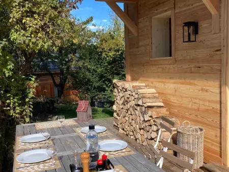 Chalet rénové et calme avec cheminée et parking couvert - Photo 13