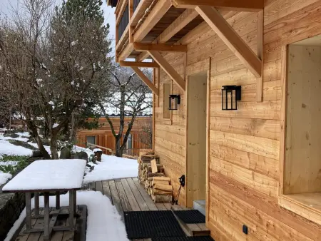 Chalet rénové et calme avec cheminée et parking couvert - Photo 15