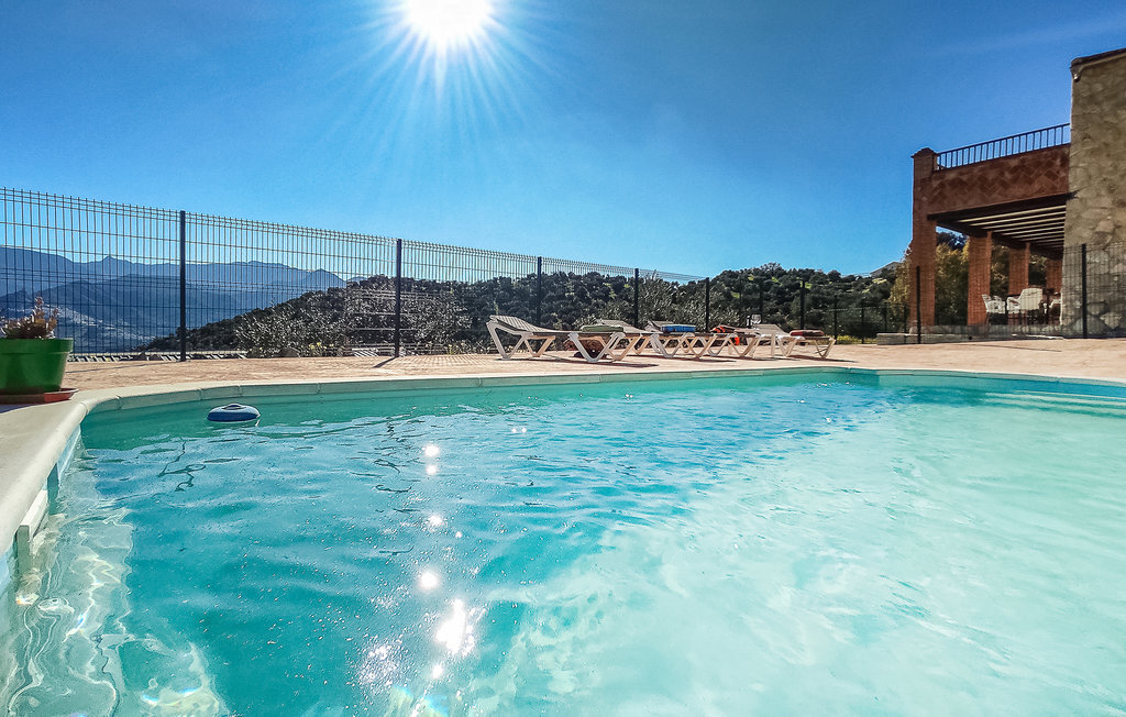 Maison 4 chambres avec piscine et vue sur le barrage - Photo 9