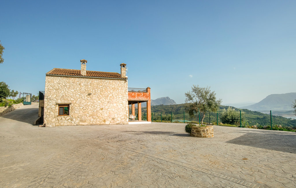 Maison 4 chambres avec piscine et vue sur le barrage - Photo 16