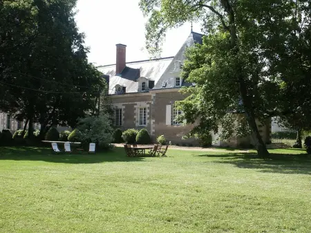 Gîte de la Fuye : château XVIIIe, piscine chauffée et sauna : photo 3