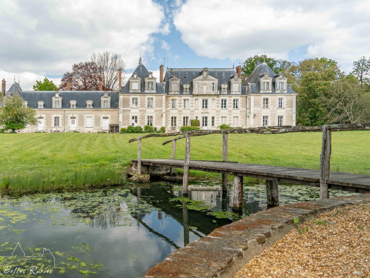 Gîte Château XIXème, Piscine Chauffée & Sauna à Monnaie - Photo 3