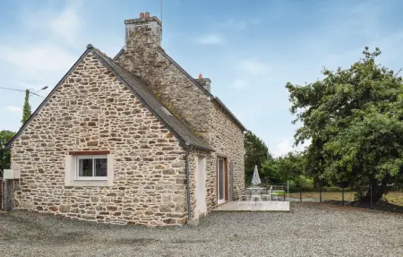 Maison en pierre Brélidy, jardin clôturé, 4 personnes : photo 9