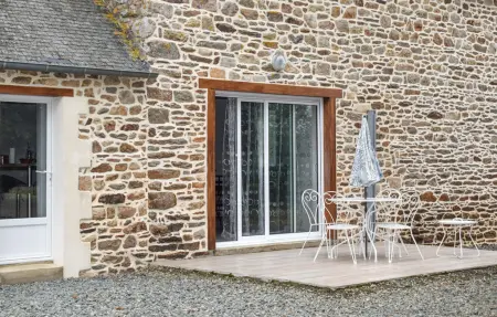 Maison en pierre Brélidy, jardin clôturé, 4 personnes : photo 10