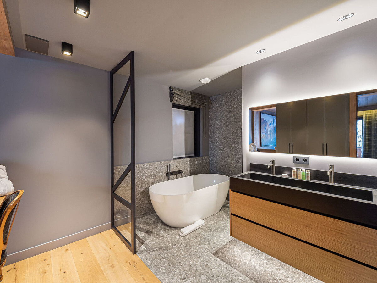 Chalet Les Morilles, 5 chambres avec jacuzzi à Méribel - Photo 11