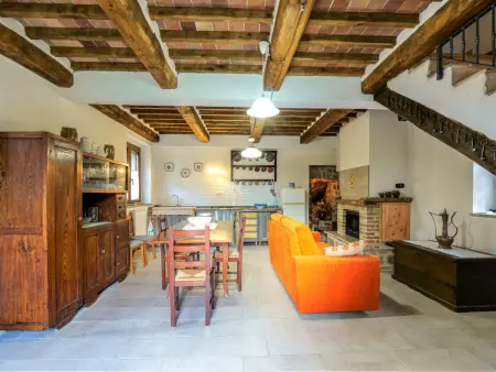 Turi, Maison 7 personnes à Sassofortino - Photo 4