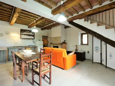 Turi, Maison 7 personnes à Sassofortino - Photo 10