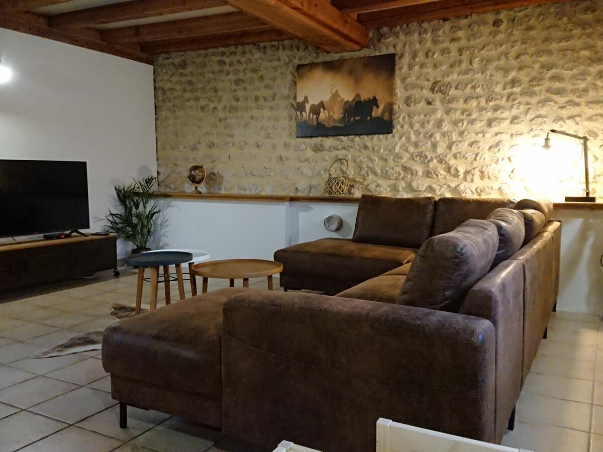 Gîte 8 personnes à Montmoreau : piscine et ferme pédagogique - Photo 4