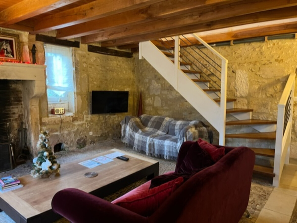 Gîte en pierre avec cheminée, jardin et accueil chevaux - Photo 8
